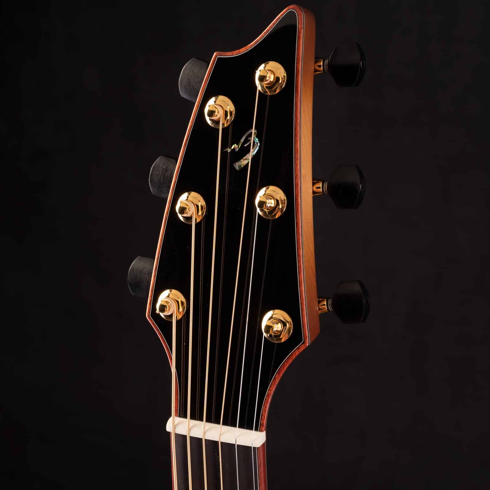 BREEDLOVE-KING-KOA-30TH-ANNV-CONCERT-CE-KOA-KOA-LIMITED-EDITION-27154-forn-thead__02415