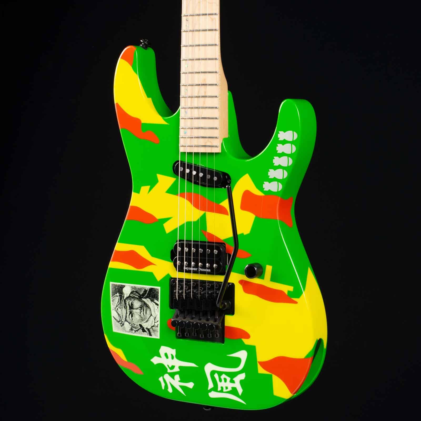 ESP-LTD-GL-KAMI4-GEORGE-LYNCH-KAMIKAZE-4-GRAPHIC-WHC-W18090404-angle-right__10335