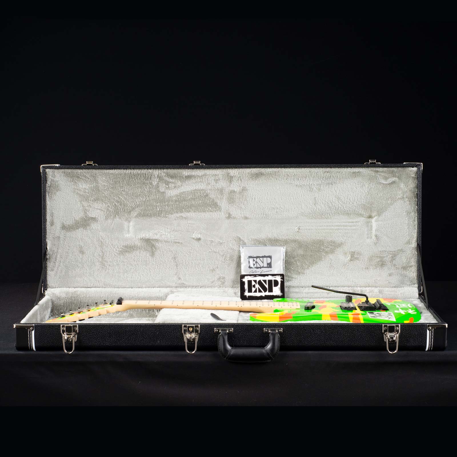 ESP-LTD-GL-KAMI4-GEORGE-LYNCH-KAMIKAZE-4-GRAPHIC-WHC-W18090404-case__56997