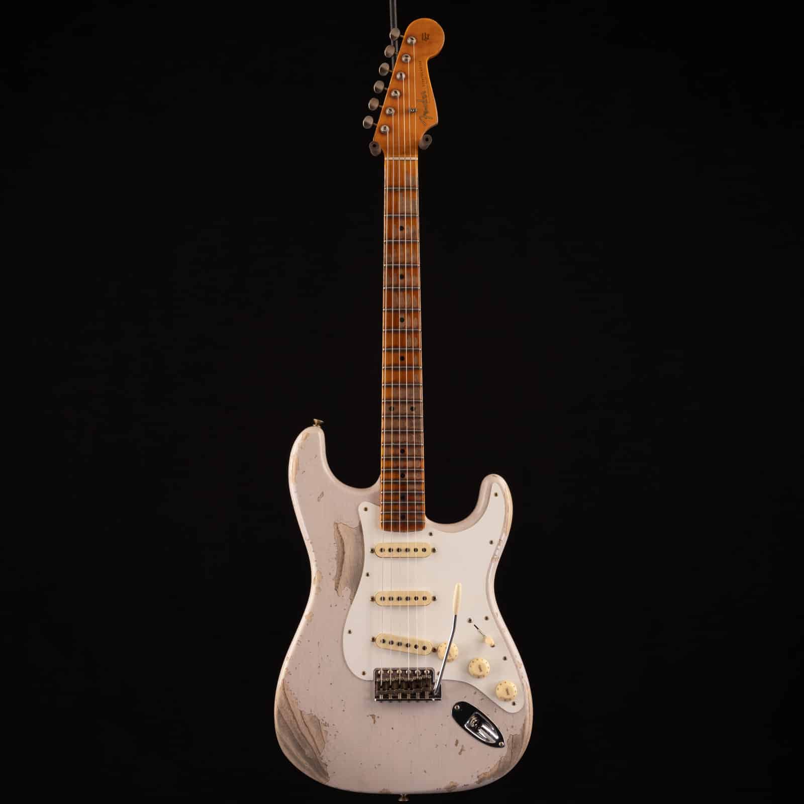 FEN-B2-LTD-RED-HOT-STRAT-SHREL-ADWB-CZ570462-front__12398