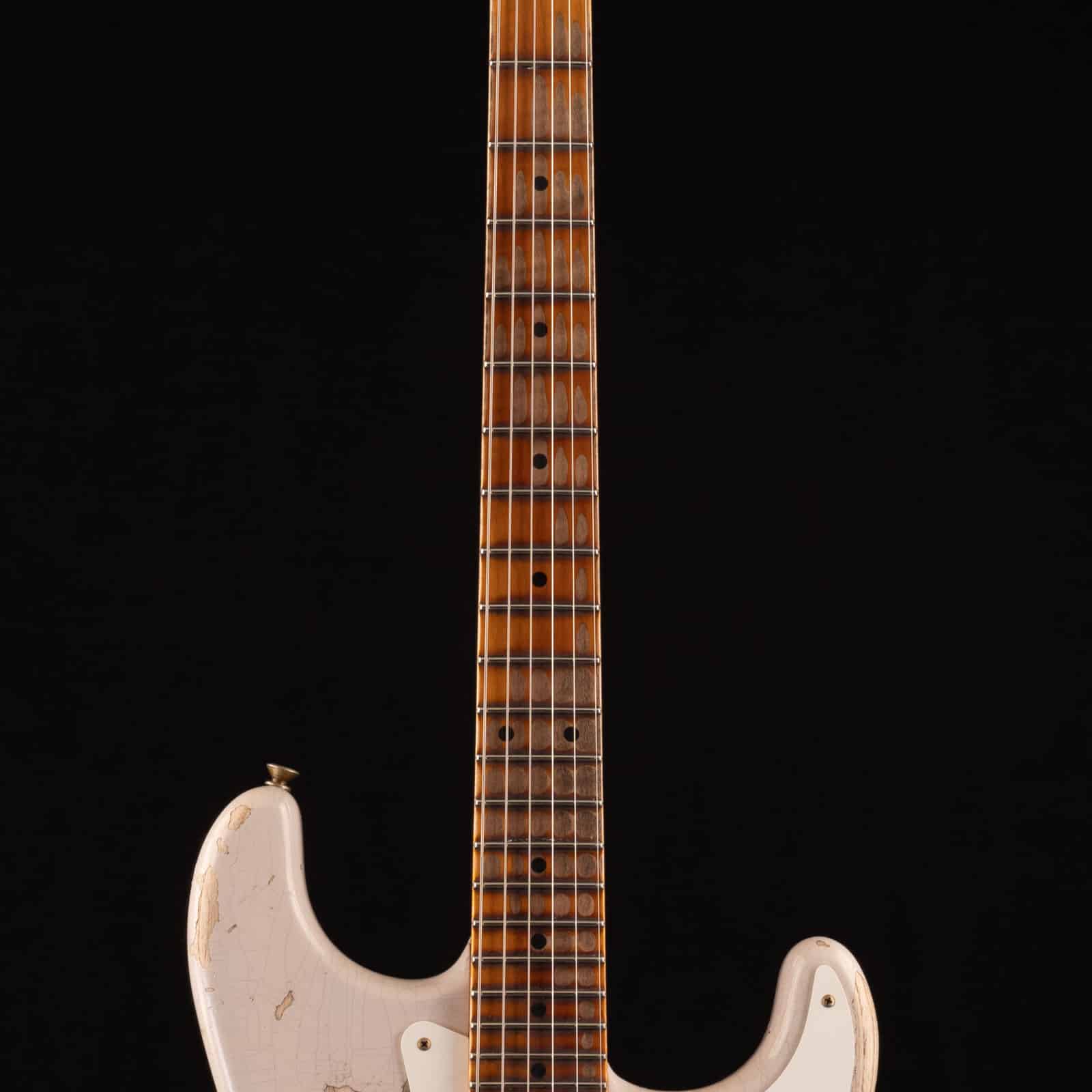 FEN-B2-LTD-RED-HOT-STRAT-SHREL-ADWB-CZ570462-neck__51063