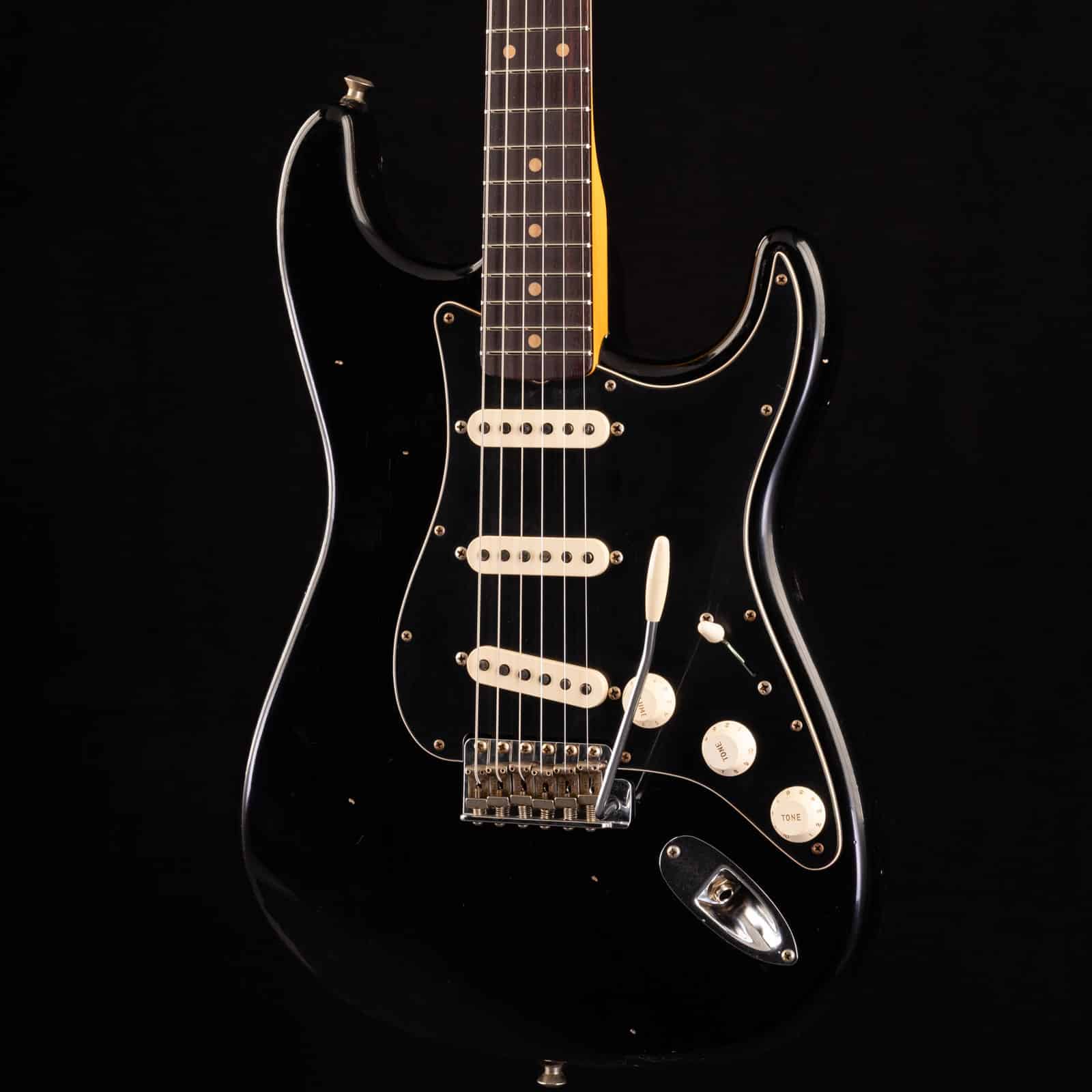 FEN-B2-POSTMODERN-STRAT-RW-JRN-ABLK-XN16586-angle-rihgt__62358