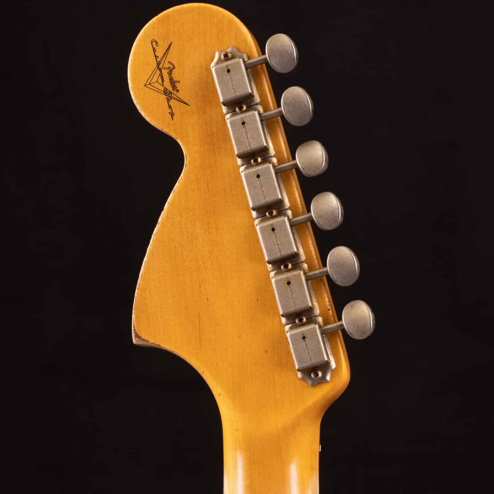 FEN_CUSTOM_SHOP_STRAT_1967_MAPLE_RW_HEAVY_RELIC_-_AGED_FADED_3_TONE_SB_CZ562695-back-head__68614