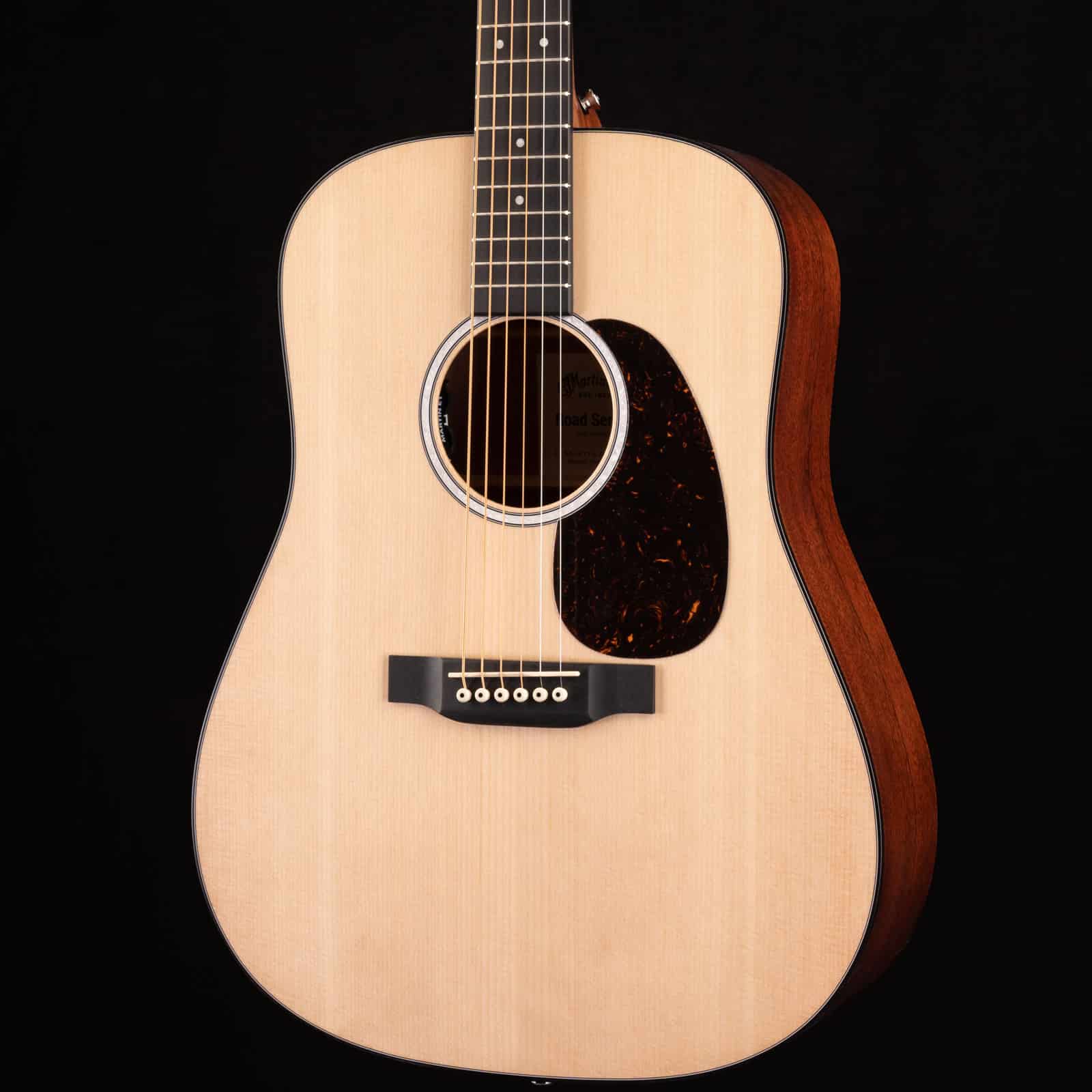 MARTIN-D-10E-SITSAP-wSC-M2828795-angle-irhgt__09591