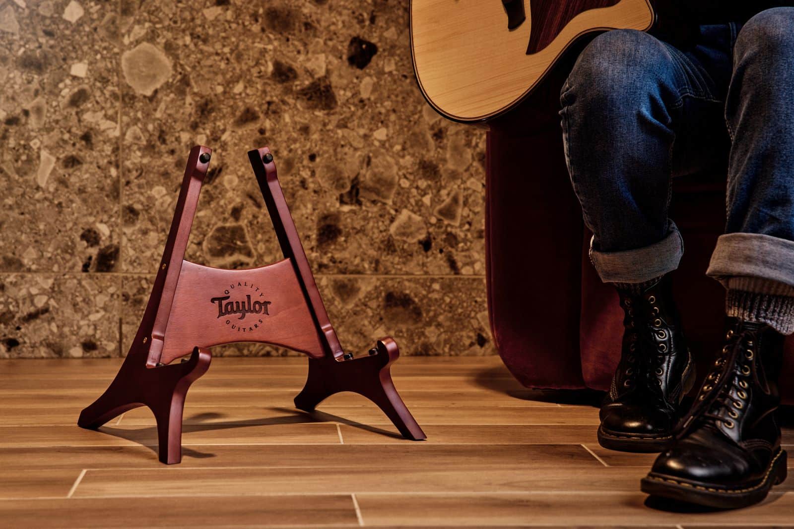 TAYLORWARE_ENV_MAHOGANY_NONFOLDING_0446__36564