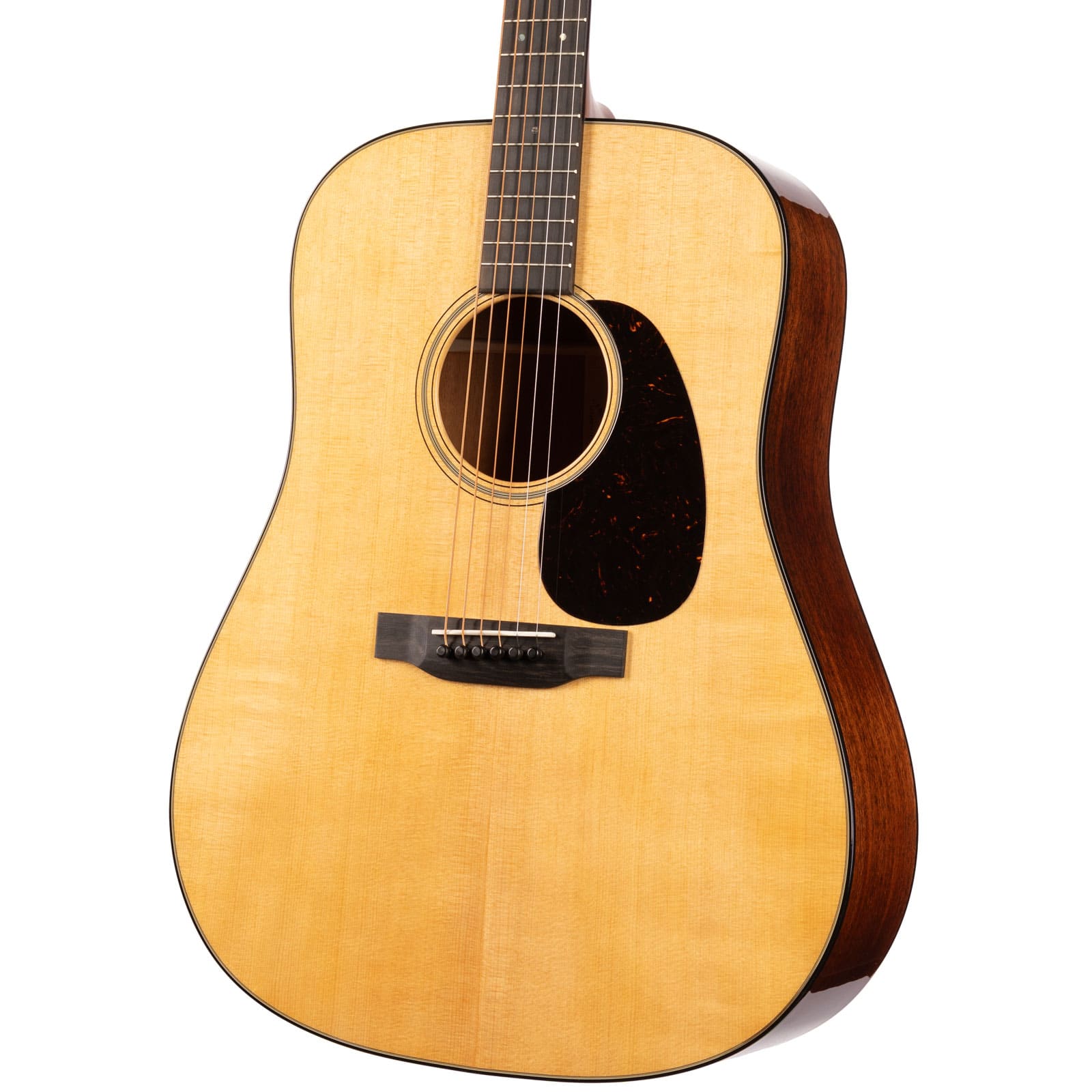 MARTIN-SUPER-D18-3044102-angel-right