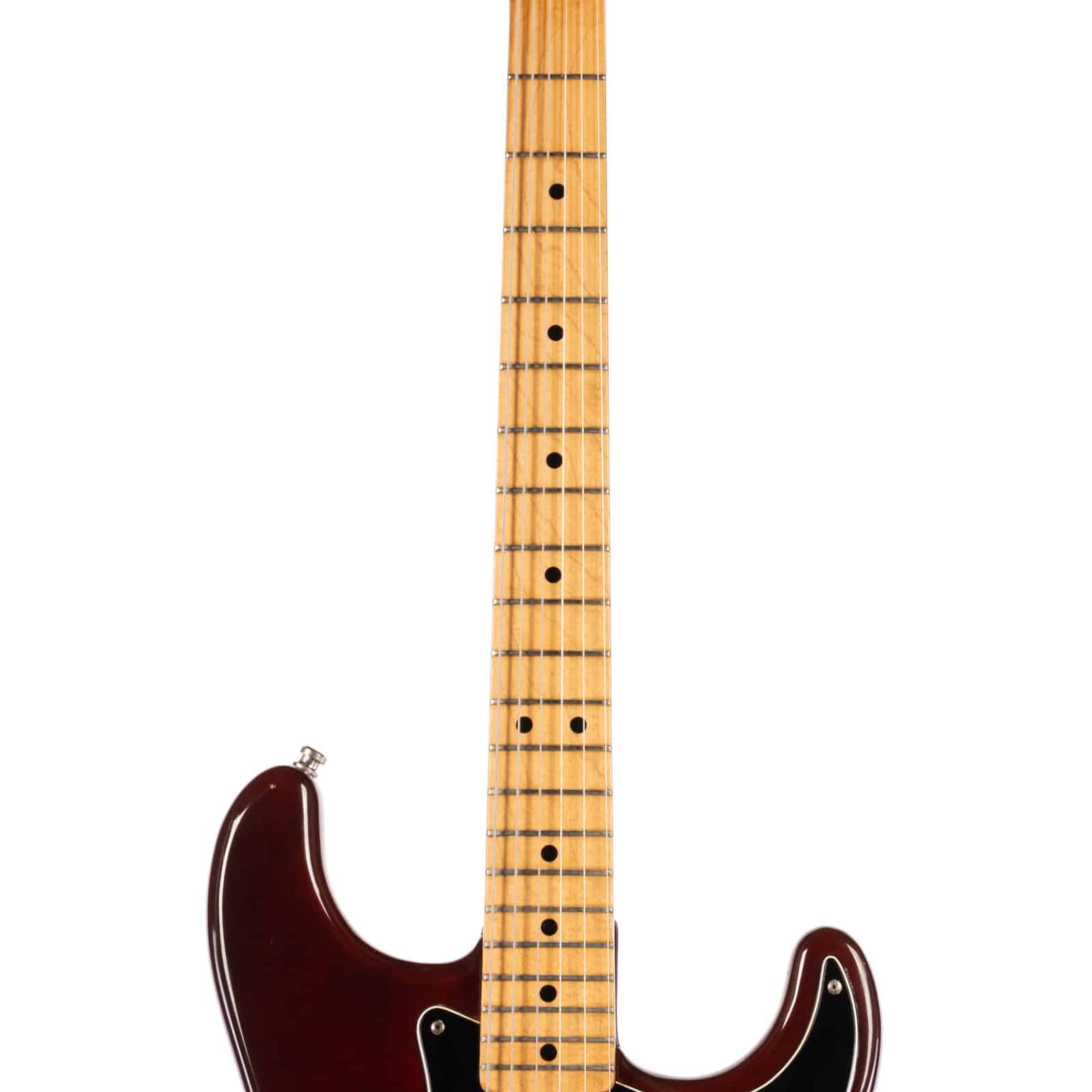 FEN-1978-STRAT-WALNUT-WOHSC---5910263---U-neck