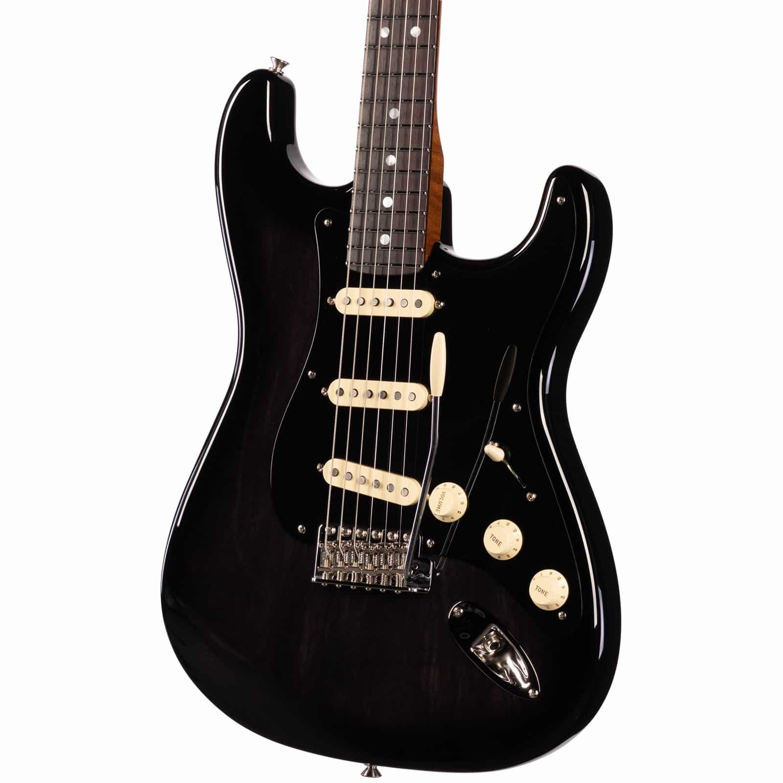 FEN-B6-AM-CUST-STRAT-NOS-EBTR-XN20261-angle-right