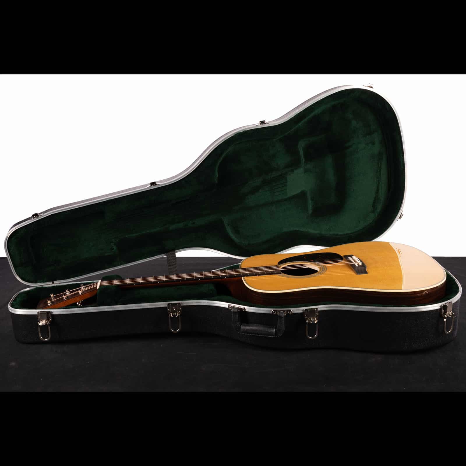 MARTIN-D-28-2025-WOHSC---3015896---U-case
